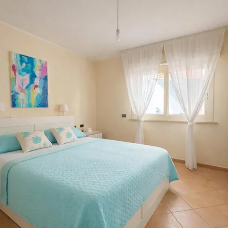 Apartman Aurora - *